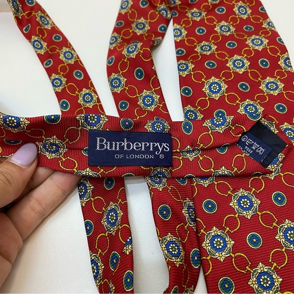 BURBERRY Vintage Rosette Geometric Floral Print Silk Neck Tie Red Gold Green - Picture 6 of 7